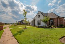 House Costs Hit One other File Excessive, Pushing Pending Gross sales Down 4%